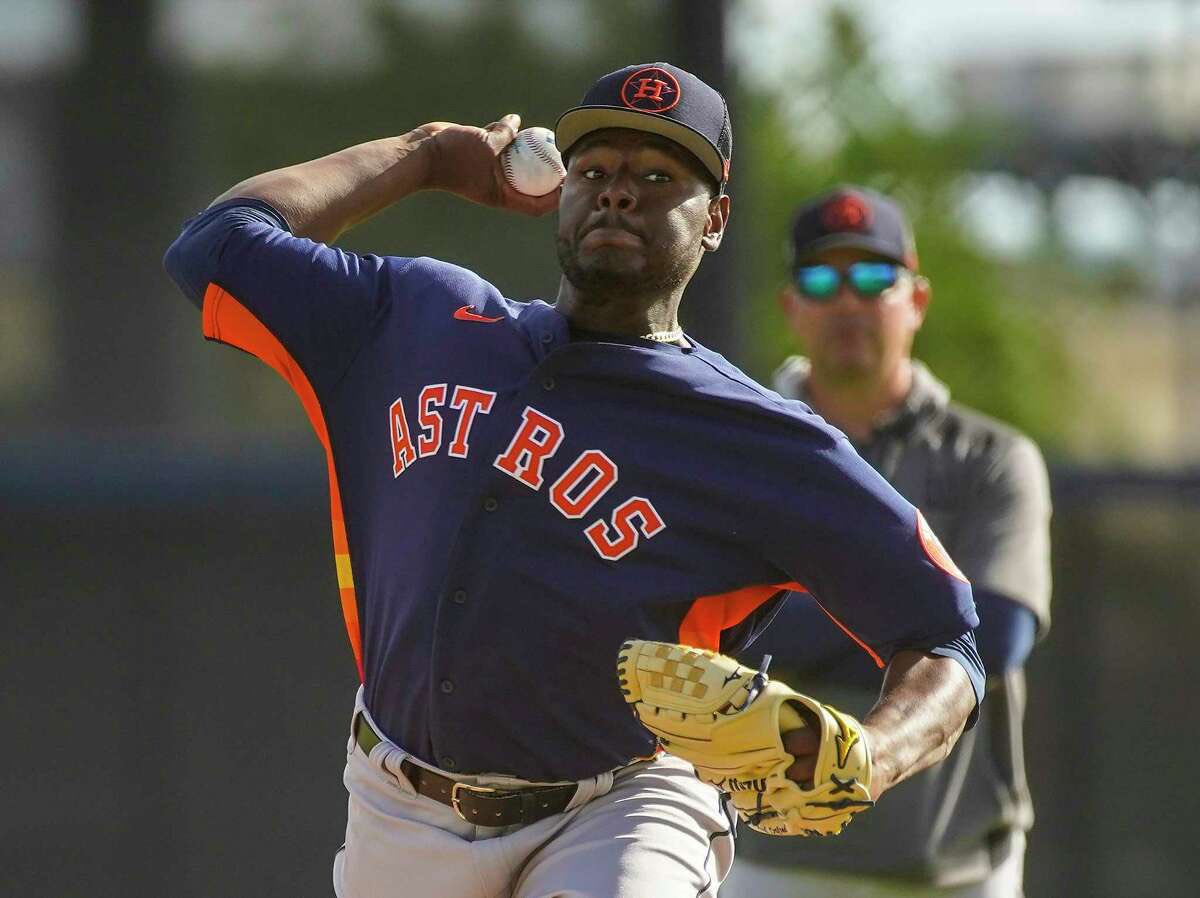 the_basehit's tweet photo. Hector Neris has been suspended for 4 games. Dusty Baker has been suspended for 1 game. https://t.co/idh16JKfwP