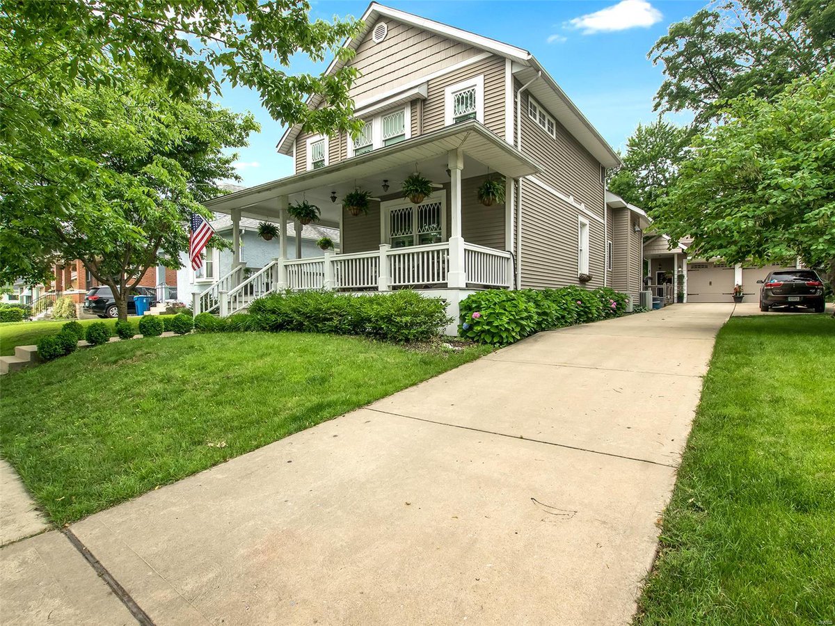 cbyrdhomes's tweet photo. Just Listed in #StLouis #MO. 3131 Edgar Avenue! Please retweet!  https://t.co/MsIQgDH40p https://t.co/mVgQV2rF0i