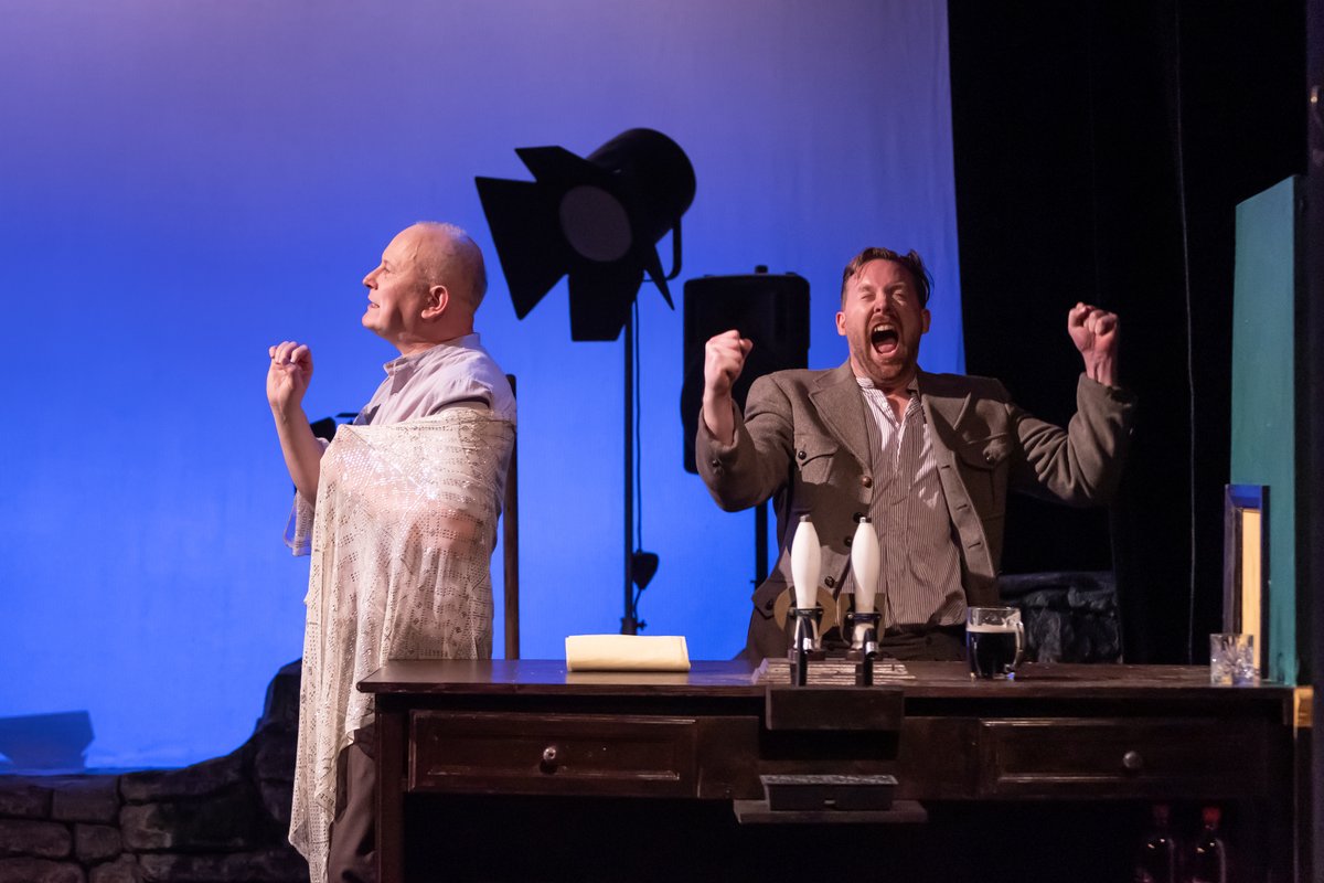 WokinghamThtr's tweet photo. ☘️🎬 After years of waiting, @MarieJonesNI's 'Stones in His Pockets' finally opens at WT tonight! We're looking forward to welcoming audiences and send best wishes to the cast and crew!

🎟 Tickets from just £10 👉 https://t.co/stLUhNqYTj

📸 @simondvail https://t.co/YXrOQ09lNt