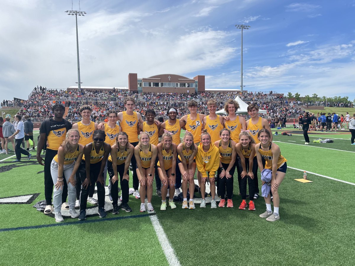 BBoze's tweet photo. Four relays and four state qualifying teams for the boys and the girls. First time in memory. Great accomplishment! https://t.co/wtfSEm3Sco