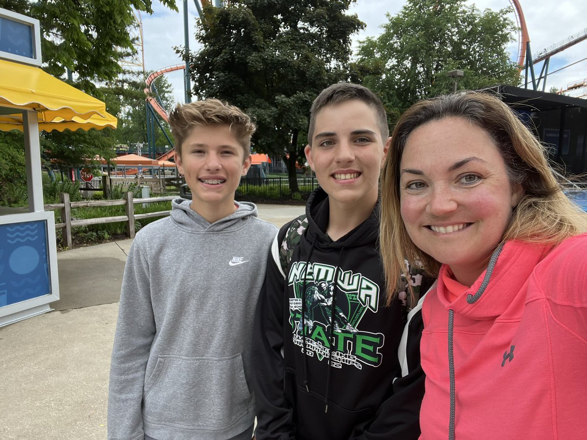 Middle School+Cedar Point=Everyone Wins! The #onehowell middle school bands had an amazing day. My group got in 9 different coasters (Steel Vengeance is fav) and 18,000 steps. <a href="/ParkerBands/">Jeff Stimson</a> @thehawkpost <a href="/HowellMISchools/">Howell Schools</a>