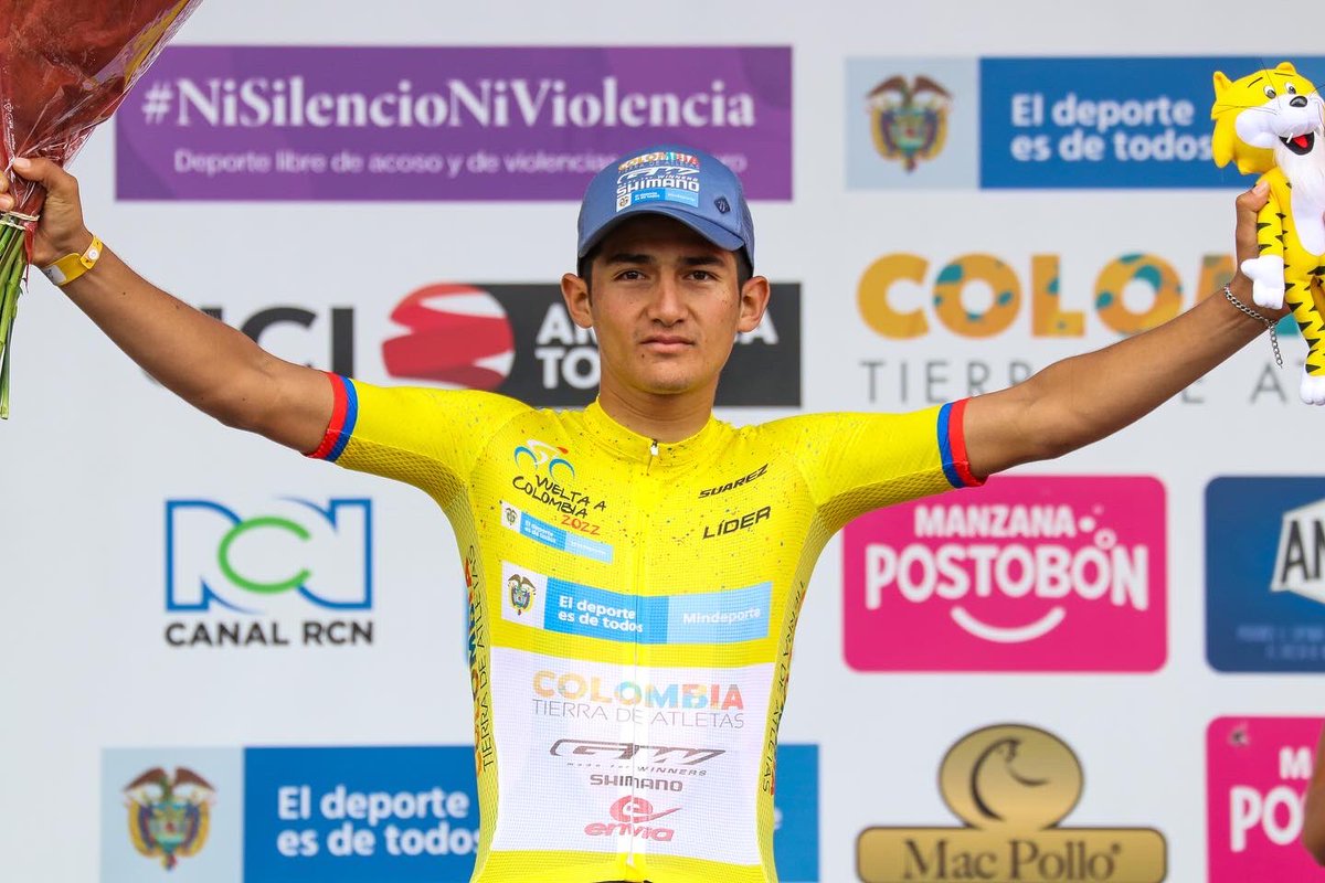 CiclismoGob's tweet photo. #VColombia2022 🚵🏻‍♂️🇨🇴 Las mejores postales de nuestra escuadra del #ColombiaTierraDeAtletas - #GWShimano, en el podio de lo mejores. 🏆🥇 

Cristian Rico, (Líder general y líder Sub-23)

@nelsonsotom, (Líder en la Clasificación por Puntos) 

#MásColombianosQueNunca 💪👏 https://t.co/gzGr3G9zew