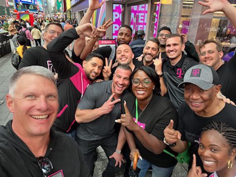 Dan_DiGirolamo's tweet image. What happens when Care and Retail NY come together? World-class collaboration and a powerhouse Consumer Group! #TeamMagenta