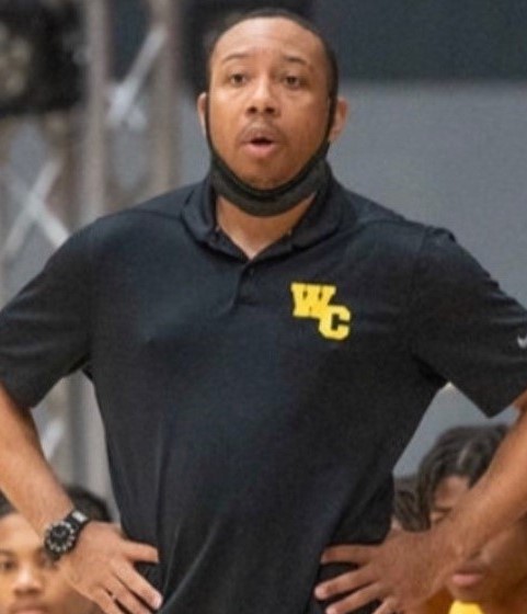 ConwayAthletics's tweet photo. We would like to welcome Coach Marcus Adams to Conway as our new High School boys basketball coach.

There will be a meeting tomorrow at 1:00 in the Arena hospitality room for those interested in trying out.

Tryouts are scheduled for 5:00 next Monday evening. https://t.co/wscmXhQtw3