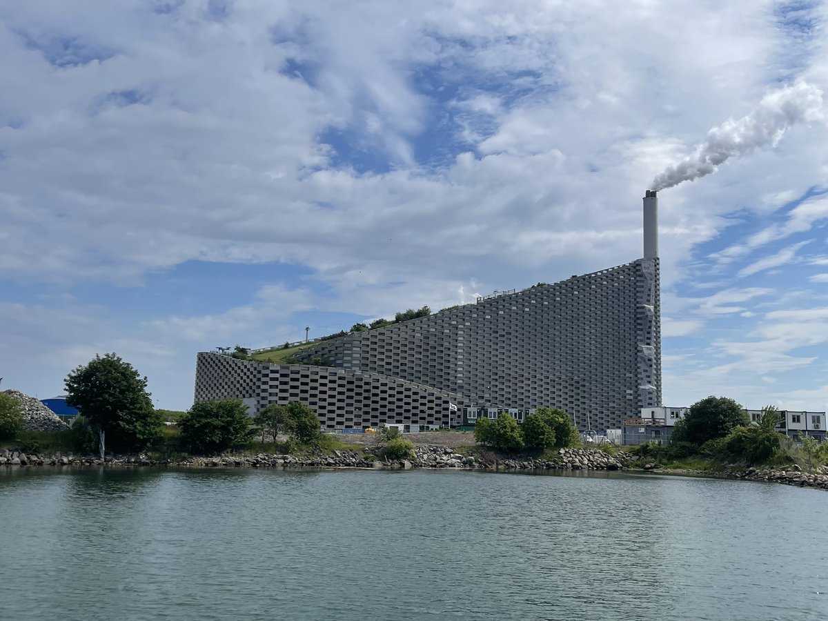 jeffroy's tweet photo. Turbines, a waste-to-energy plant, a visit to State of Green, and a rainbow were on the agenda at @abl_impact study mission in Copenhagen today. #ABLinDenmark https://t.co/EuF9vA8x8Q