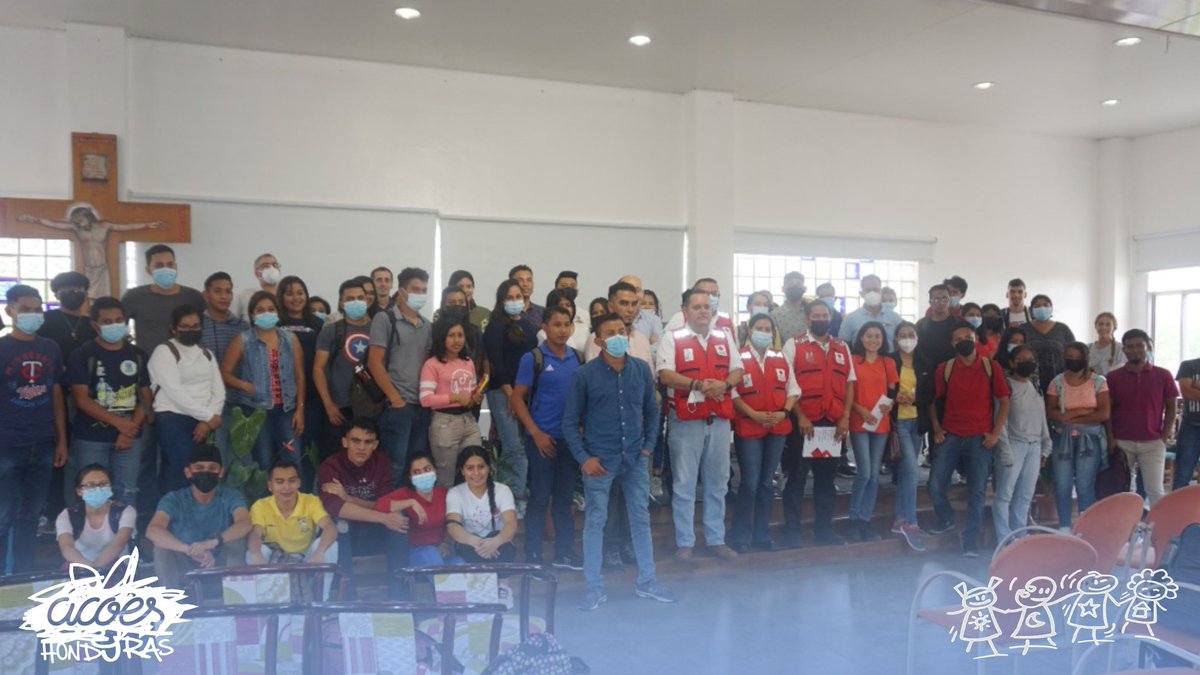 AcoesHonduras's tweet photo. El día de hoy la familia ACOES nos sentimos alegres de recibir a los miembros de la @cruzrojahon.

En la visita cada coordinador de los distintos proyectos que se gestionan les explicaron en que consiste cada uno de ellos.
#AprendiendoACompartir
#AcoesHonduras
#CruzRojaHondureña https://t.co/MlsW26tCwZ