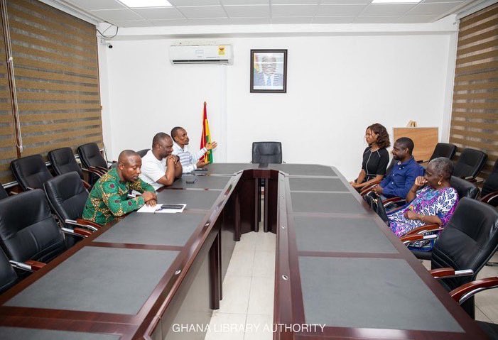 ghanalibraries's tweet photo. Today, the Ghana Library Authority received 20 copies of the book titled, "The Currency", authored by Ajoa Yeboah-Afari.
The Currency was published by Smartline Publishers and would be made available at public libraries across the country.
#2022YearofBooks
#UNPSAWinner https://t.co/B7WzbKYl8x
