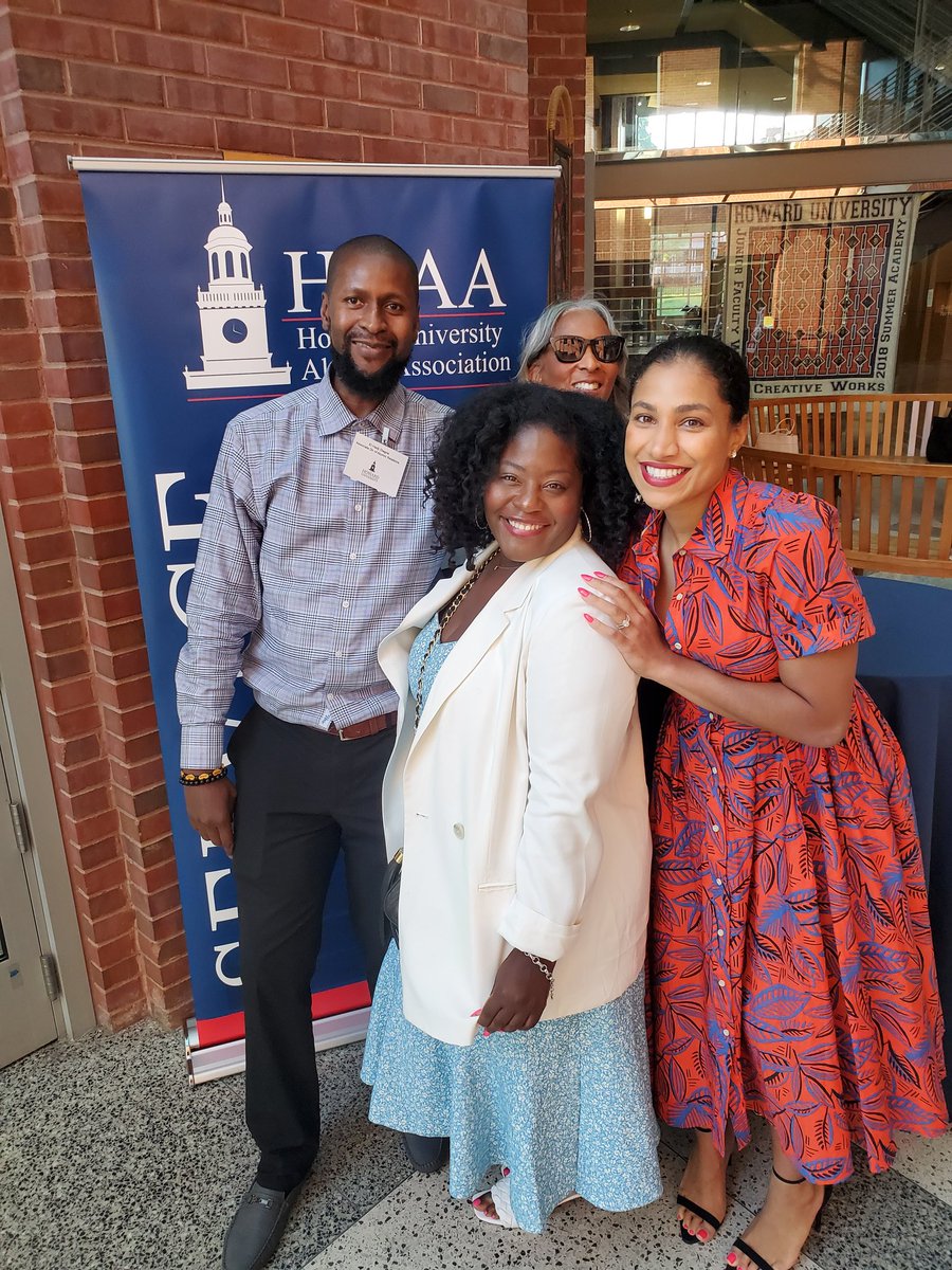 kaLeighgurlprof's tweet photo. Finally coming up for air from the  labor of love of "Doing the Business of HUAA!" 💙❤️ S/o to @thehuaa President @charlielewisjr for his vision; engaging alumni, raising $1.1 mil in scholarship funds, and disbursing over $178k to 108 2022 graduating students! 
#HowardUniversity https://t.co/p2E2eD20kS