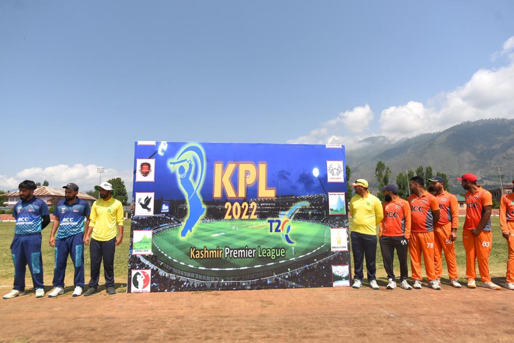 Formidables14's tweet photo. #KPL
#BCC #Bandipora won intradistrct #kpl tournament.
#IndianArmy
#Cricket
#Sports https://t.co/ZhZpG2XWDh