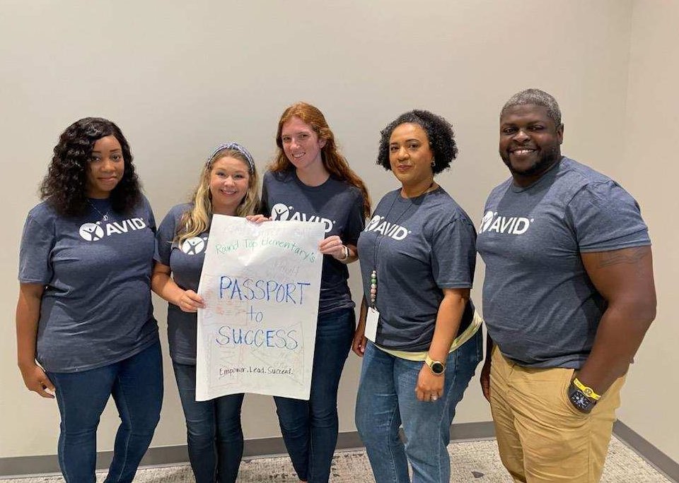 RTEFlightStatus's tweet photo. What do educators do the first days of summer vacation? Professional Learning. Last year we planned to #RTEfly. Next year, we’re planning to #RTEsoar! @RichlandTwoAVID @RichlandTwo https://t.co/pM2JRfNrCR