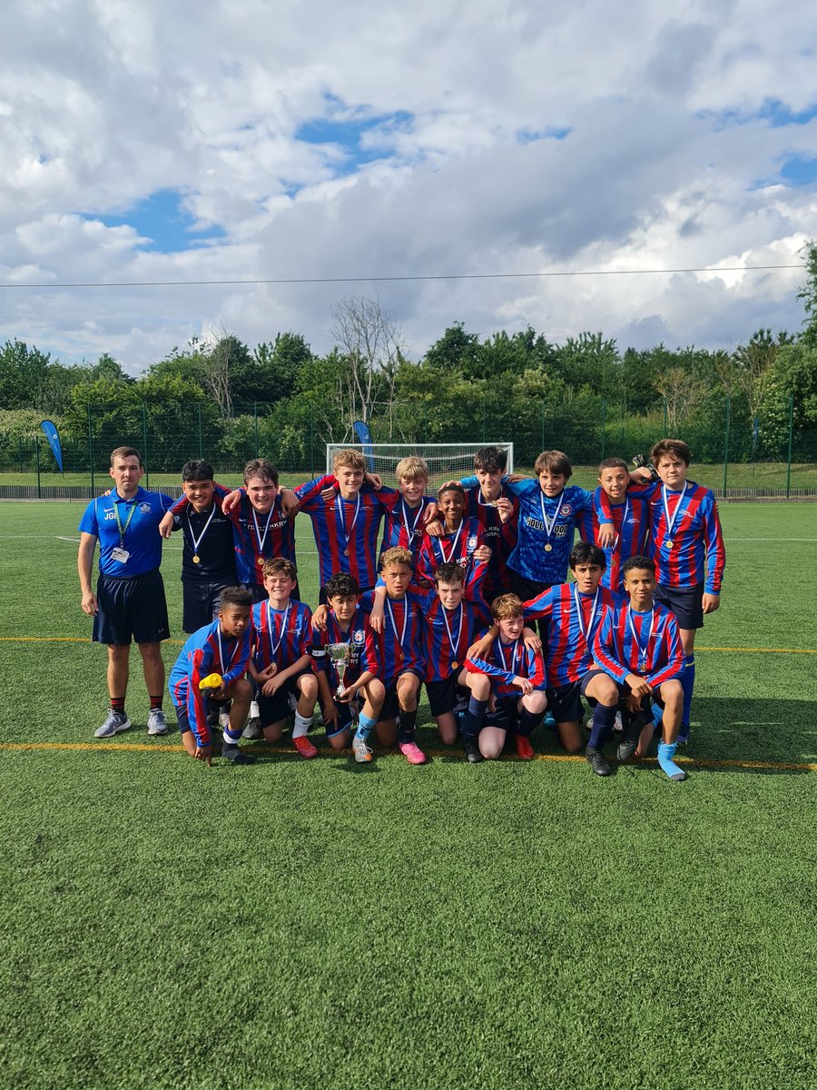 Chiswick Year 9 (@chiswickyear9) on Twitter photo A fantastic team performance by <a href="/ChiswickSchool/">Chiswick School</a> Year 8 football team who came out winners against <a href="/GunnersburySch/">Gunnersbury Catholic School</a> who produced some fantastic football throughout. #Champions #ambitiousandproud A fantastic team performance by <a href="/ChiswickSchool/">Chiswick School</a> Year 8 football team who came out winners against <a href="/GunnersburySch/">Gunnersbury Catholic School</a> who produced some fantastic football throughout. #Champions #ambitiousandproud