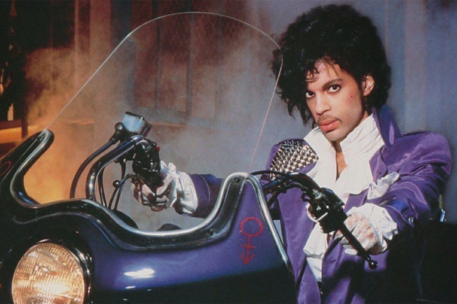 Happy Birthday Prince!!
When purple rain would come on people went crazy    