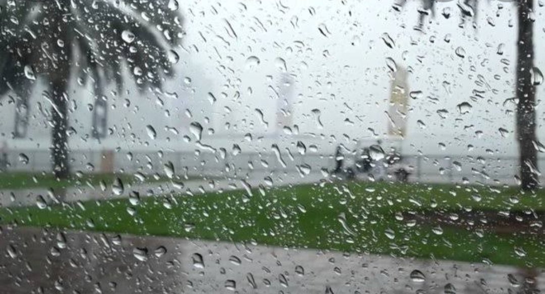 EsraaAf21453568's tweet photo. #بحبك_لانك مفيش حر فى الشتا 
مفيش زهق 
مفيش ملل 
مفيش فواتير كهربا عالية 😂 https://t.co/3b9PYiOHRe