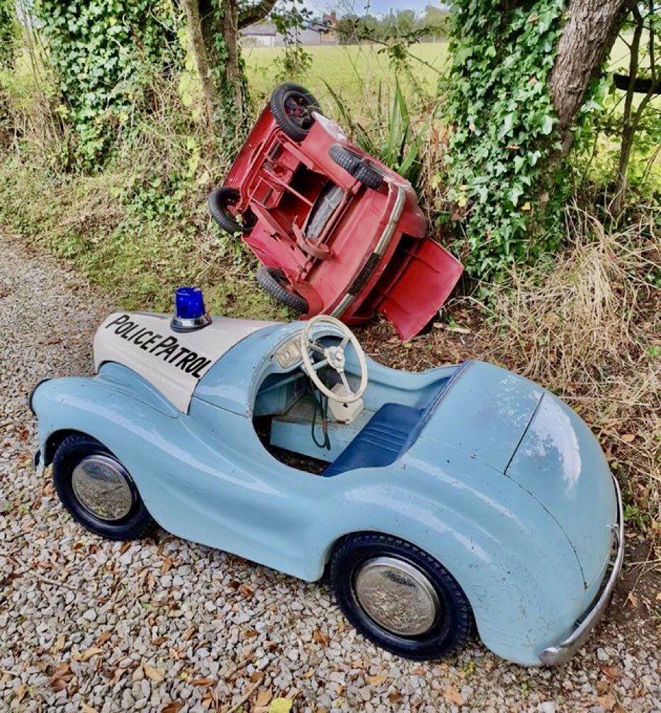 Austin Pedal Cars tweet media