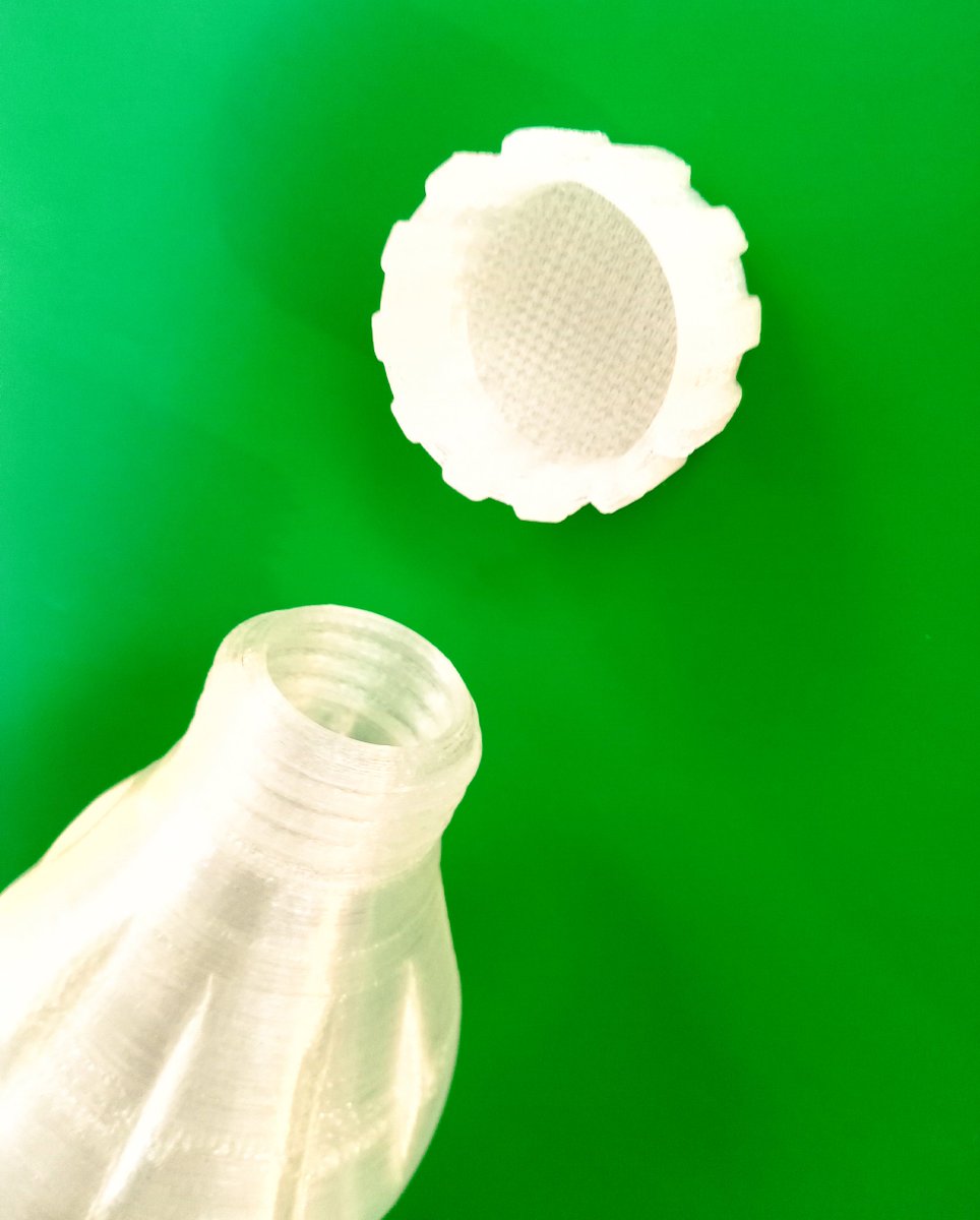 addimensional's tweet photo. Este prototipo de envase de pomo plástico fue impreso en 3D para validar diseño y posterior fabricación por soplado.
.
#HechoenCuba #ManufacturaAditiva https://t.co/OjCmIcV6ZY