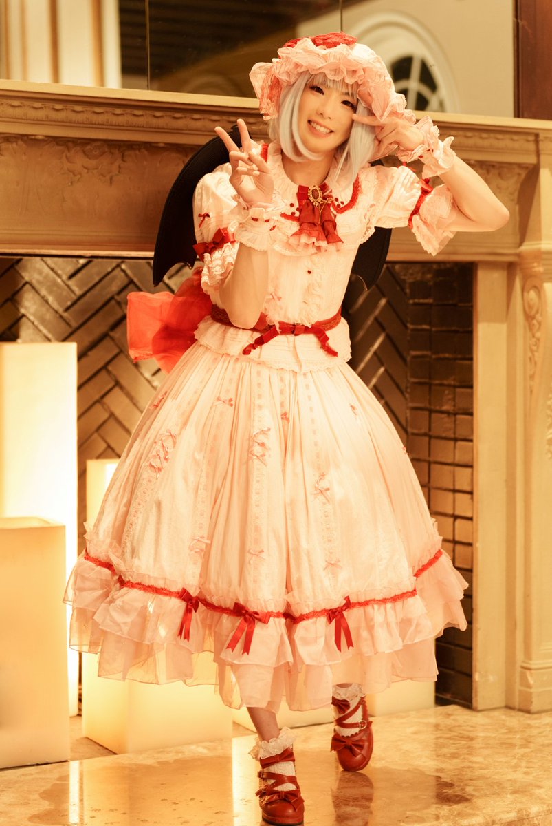 blueberryeclair's tweet photo. Remilia shoot from Fanime! Thanks nissinchan (on Instagram) for being such a lovely and talented photographer~ ❤️ Sorry for the last pic, no one stopped me. 😧
...
#touhoucosplay #レミリアスカーレット #remiliascarletcosplay #remiliascarlet #fanime2022 #crossplay #男の娘 https://t.co/peQFSVEcVp