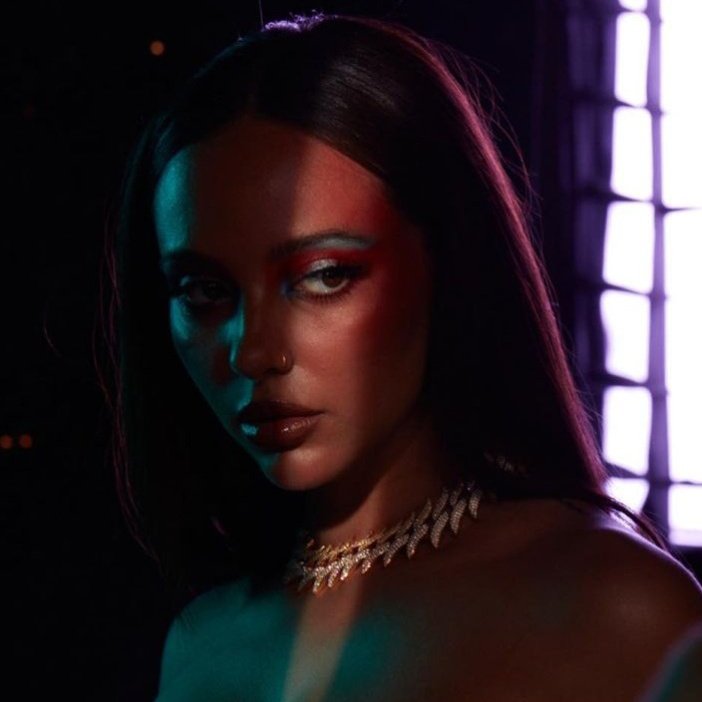 betweenweekend's tweet image. i loved this pfp so much! gonna miss it