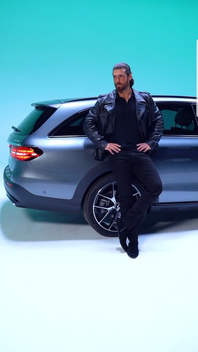 canyamanespana's tweet photo. Fotitos del anuncio #mercedesbenzitalia by #CanYaman https://t.co/rtbJ7eyuhI