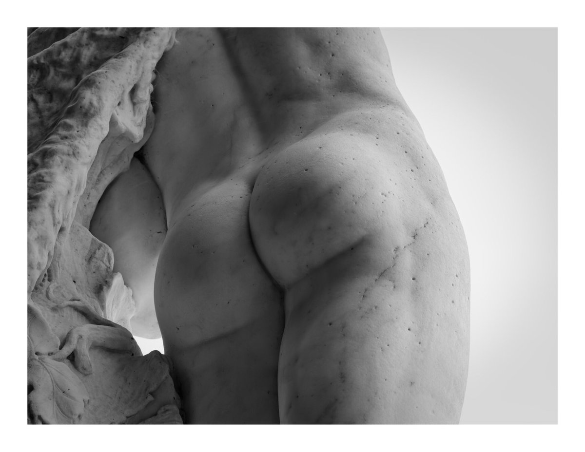 dul_cimer's tweet photo. Paire sculptée qui ne laisse pas de marbre

#versaillesgardens #bnwphotography #statues #fessiers #bottom #backsides #noiretblanc #insolite #versaillesdetails https://t.co/RO7YcKCIkX