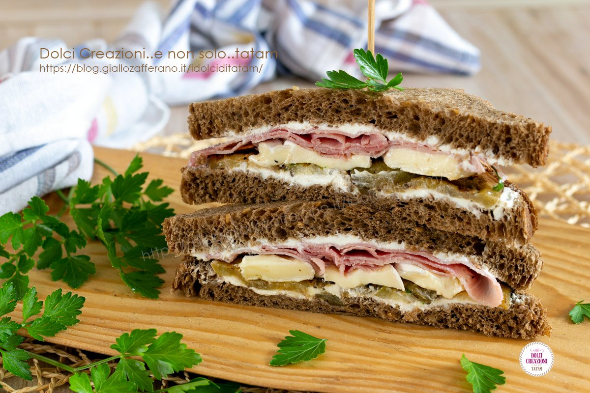 tatamfrancesca's tweet photo. Tramezzino con melanzane e brie: uno sfizioso panino farcito, rustico, ricco di sapore e ogni morso sarà un’esplosione di gusto. Ricetta: https://t.co/TaLoYmS1GL
#fingerfood #tramezzino #ricetta #recipe #RecipeOfTheDay #melanzane #eggplant #brie https://t.co/eQNPxdSoBY