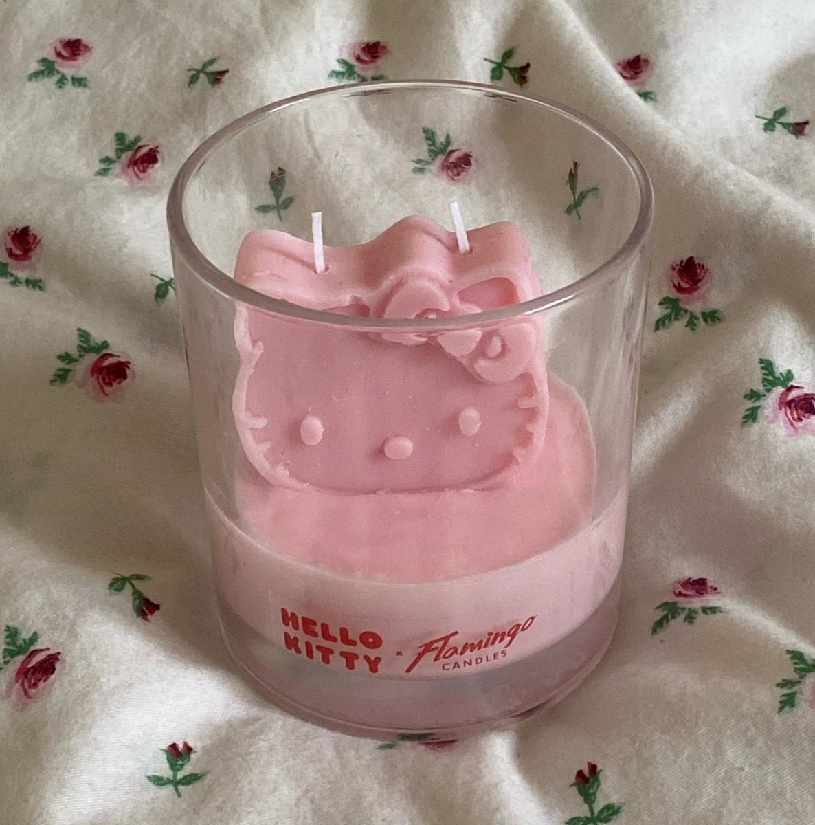 okiomy's tweet image. hello kitty candle