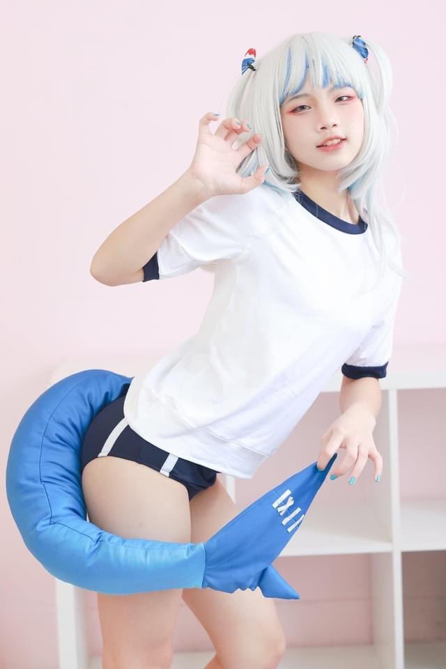 fengge_studio's tweet photo. 雨下太久該起來和鯊鯊做運動了ww
#GURA #体育服 #中學生 #可愛い女の子 #hololive https://t.co/UauISHR7bZ