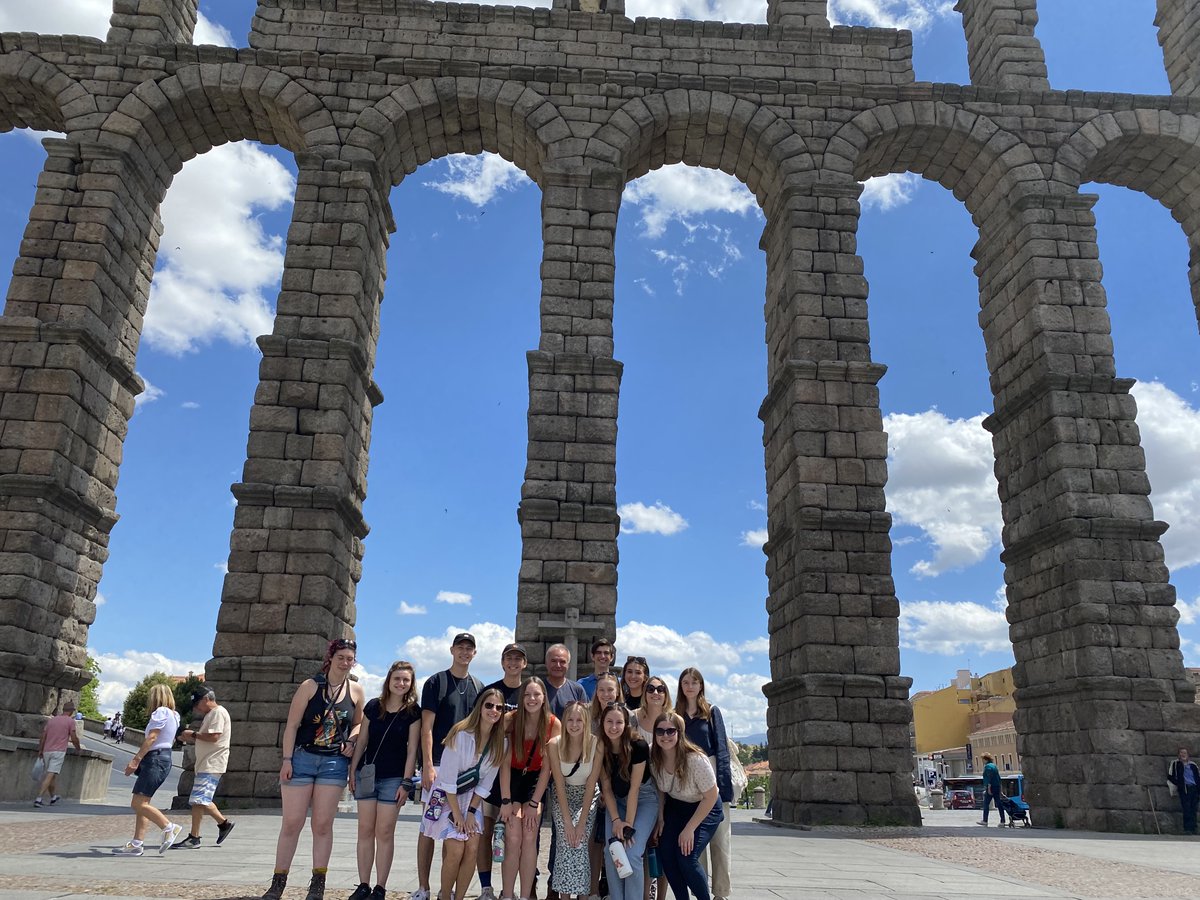 UMabroad's tweet photo. Hola from students on our Study &amp; Intern in Toledo program. Hands-on learning wherever they go! #UMabroad #StudyAbroad #Toledo #LifeAdventures https://t.co/XDSvtwm41x