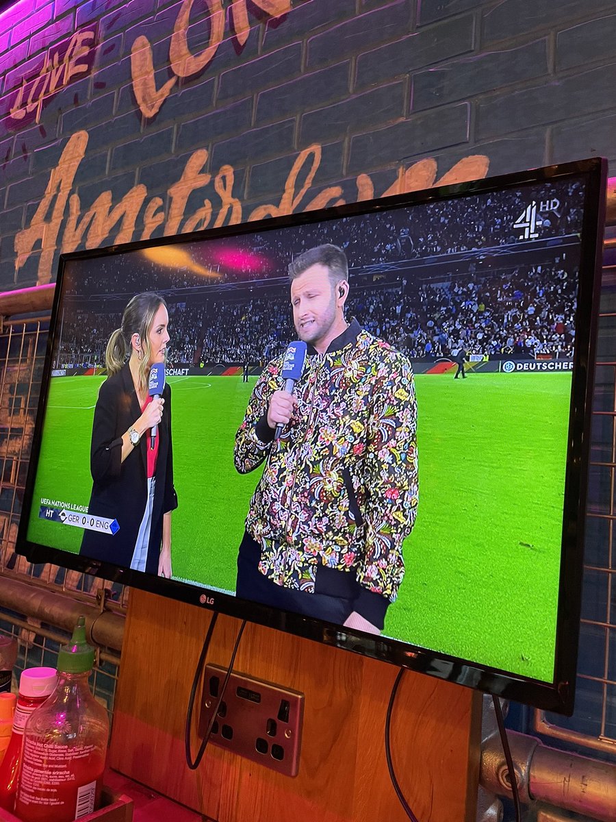 FaulderMike's tweet photo. Can anyone else listen to the commentary over that loud paisley? https://t.co/lJofCljc2U