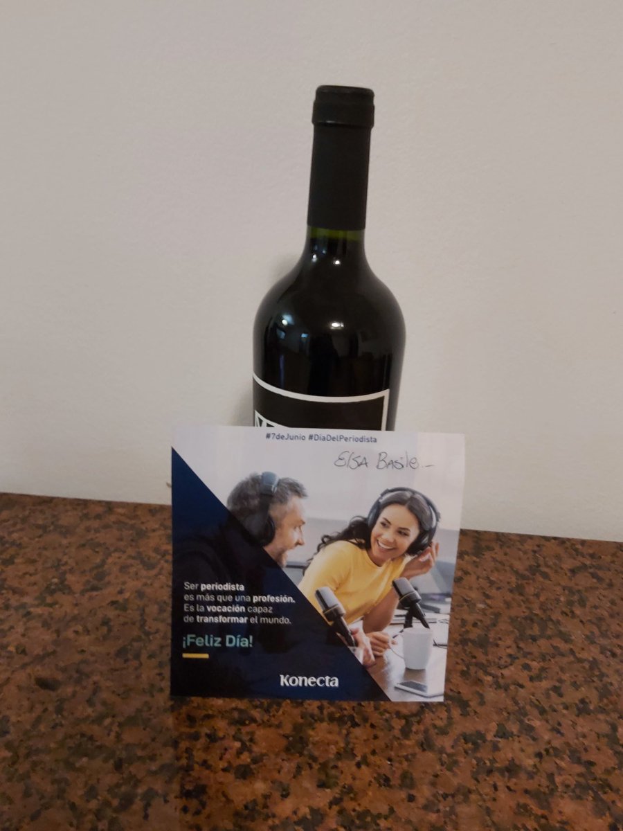ElsaBasile's tweet image. Gracias queridos amigos de @Konectargentina brindo junto a ustedes para que sigamos compartiendo buenas noticias ❤