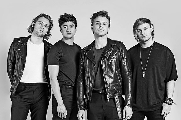 harryyshawnnft's tweet photo. el día lunes es: 
 5SOS 🇦🇺 vs GRUPO 5 🇵🇪 https://t.co/DMQxrL99aX