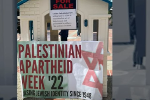 edrormba's tweet photo. WATCH: University Students Turn ‘Apartheid Week’ on its Head #Palestinians #ApartheidWeek | United with Israel https://t.co/dG96oT4ehv https://t.co/1hgJkd0i2w