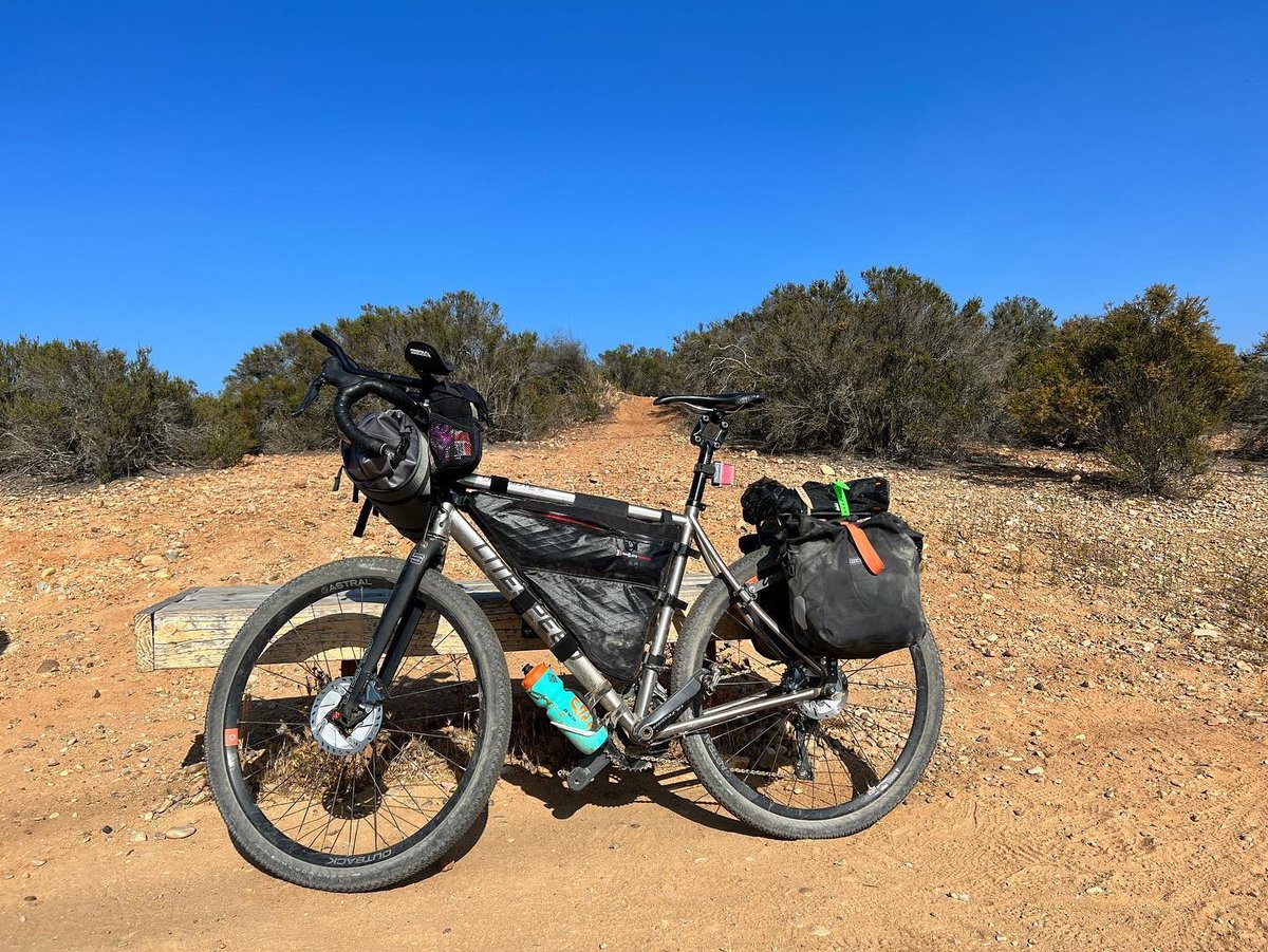 Litespeed_Bike's tweet photo. Litespeed Ultimate gravel fully loaded.
Only three weeks until departure for the GDMBR. @andrewontwowheels
#LegendaryTi https://t.co/Ea5U9QaQqi