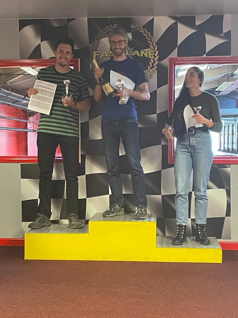 Lab retreat is back! This year with @IcrLordLab and traditional karting competition. Congratulations <a href="/stveep/">Steve Pettitt</a> for the victory 🏆 and <a href="/almagro_jorge/">Jorge Almagro</a> and Lucía Gandullo for 🥈 and 🥉 positions 🚗 🚙 🚗 💨