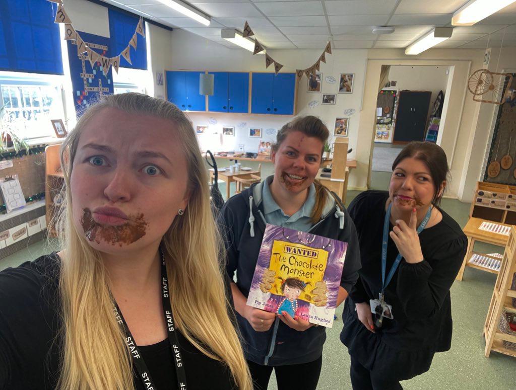 BfhaF2's tweet photo. Oh no! Who decided to eat all of the chocolate in F2? #EYFS #Summerterm @BilsthorpeFha https://t.co/CDssjxl2DL