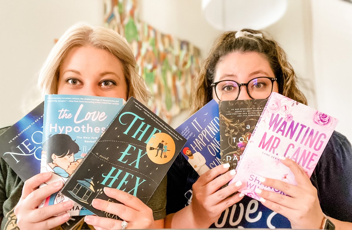 Bookaholics_Pod's tweet photo. Preparing for our new podcast launching this month! Get ready to jump into our easy going book club 📚🌶️ #Bookaholics #toomanybooks #notenoughtime https://t.co/osgp7pghr5
