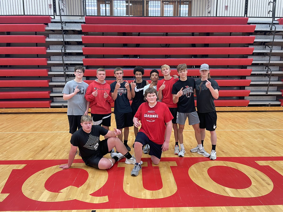 riley_brockway's tweet photo. Great start to week 2! Here were the champs from our tug of war competition this morning! We got better today! #Week2 #BUILT2RI2E https://t.co/2omSgaPiF5