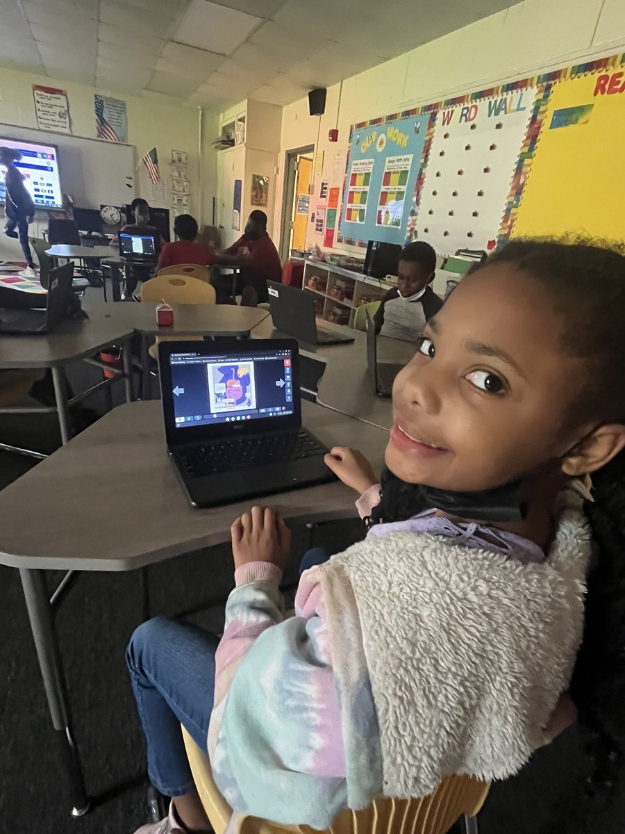 Day 2 of Top Notch Learning kept our scholars busy!  💛💚🐝 #EdgewoodExcellence #TeamSelmaConnected