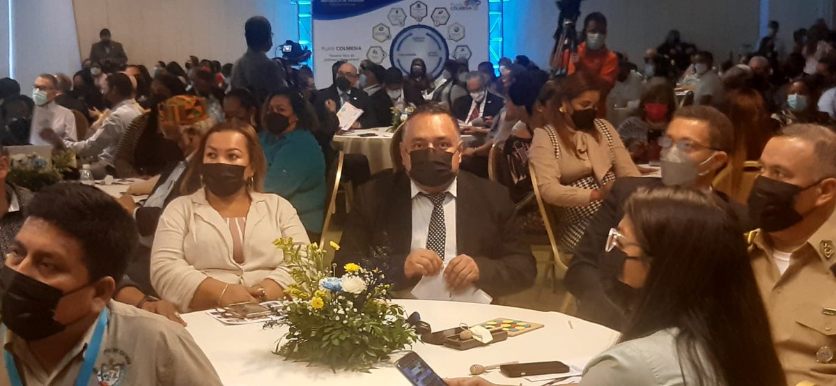 CSSPanama's tweet photo. #CiudaddePanamá
El Dr. Alex González, Director Ejecutivo Nacional de los Servicios y Prestaciones en Salud de la @CSSPanama, participa en la presentación del "Plan Colmena" que busca cerrar la brecha de la pobreza a través de 12 ejes de acción.
#CSSPanama #UnidosLoHacemos https://t.co/TI1ovnRaVp