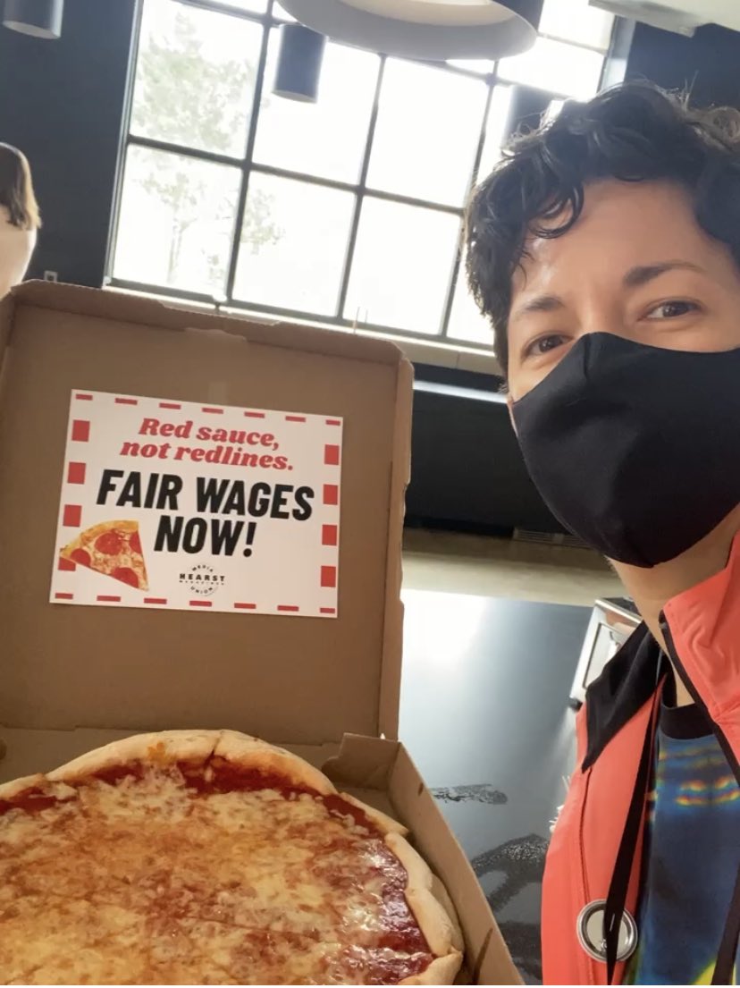 Union pizza parties are the best parties 🍕

Today, our members enjoyed a solidarity lunch break across Hearst’s editorial offices.