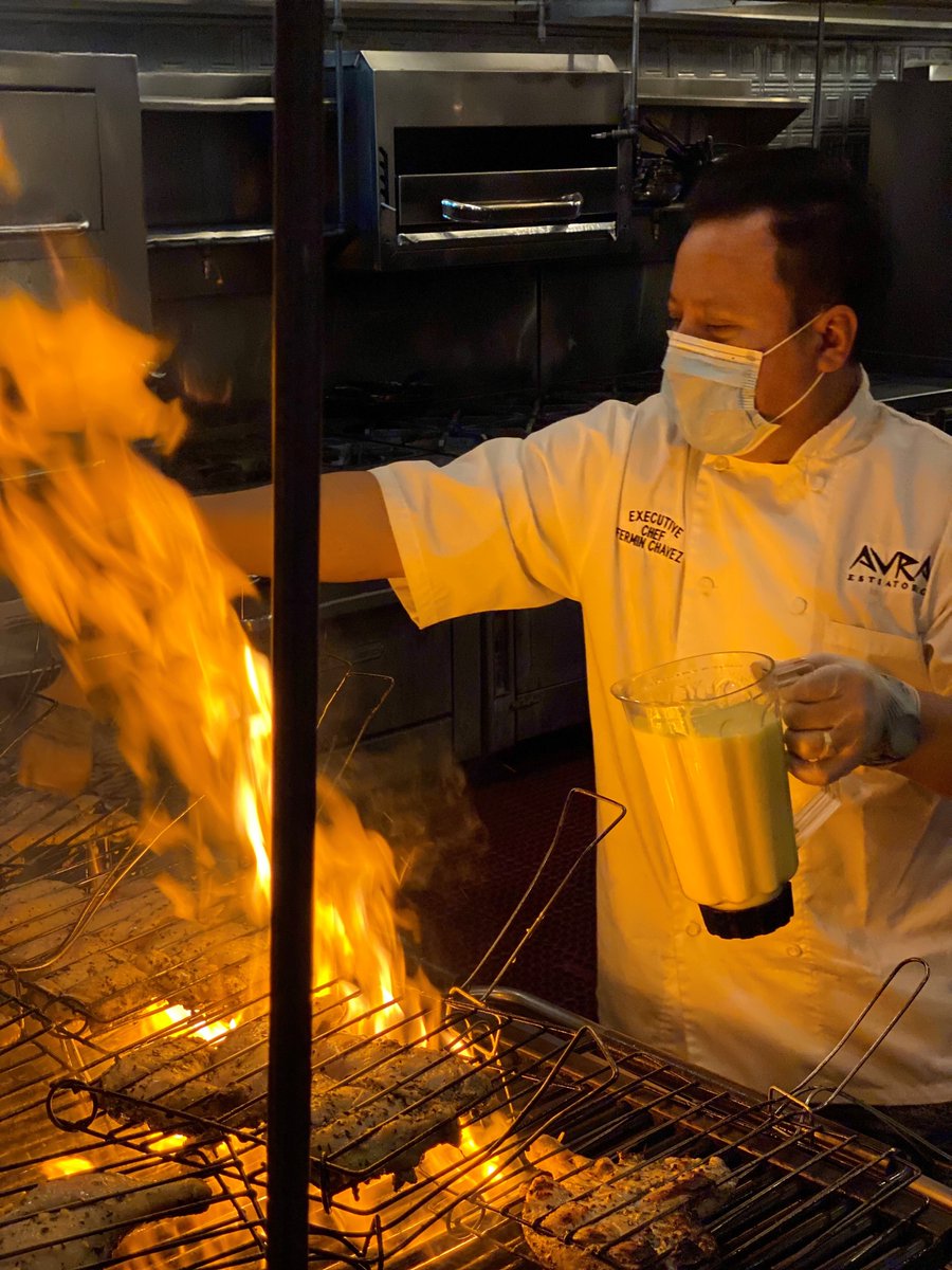 Our restaurant partners are on FIRE! 🔥We are so thankful for all of the generous donors and staff that make #FOOD1stFoundation’s mission come to life. Click the link below to learn how you can support us. food1stfoundation.org/how-to-help/