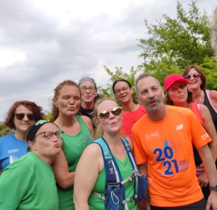 Broken_punk1005's tweet photo. First time out in over a week testing the dodgy leg with support from my nanny goats. No they're not blowing kisses at me, it's the mountain goats pout π
Leg passed the test, bring on Doncaster #injurytest #slowandsteady #doncasterhalf @UKRunChat @runningpunks @RunThroughUK https://t.co/39FUd3Tisl