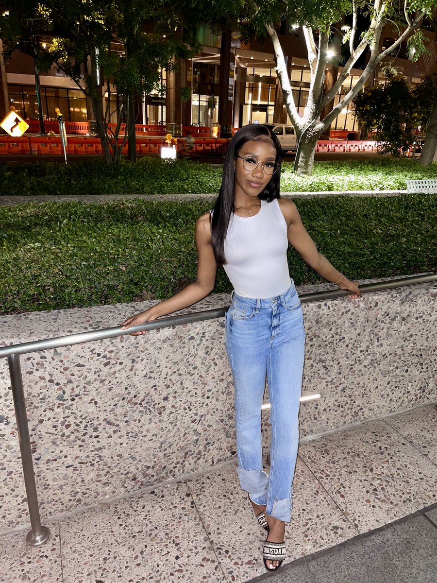 NoelJailyn's tweet image. Tell me why you’re cryin now