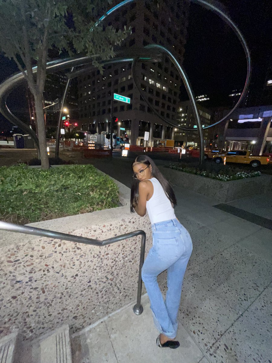 NoelJailyn's tweet image. Tell me why you’re cryin now