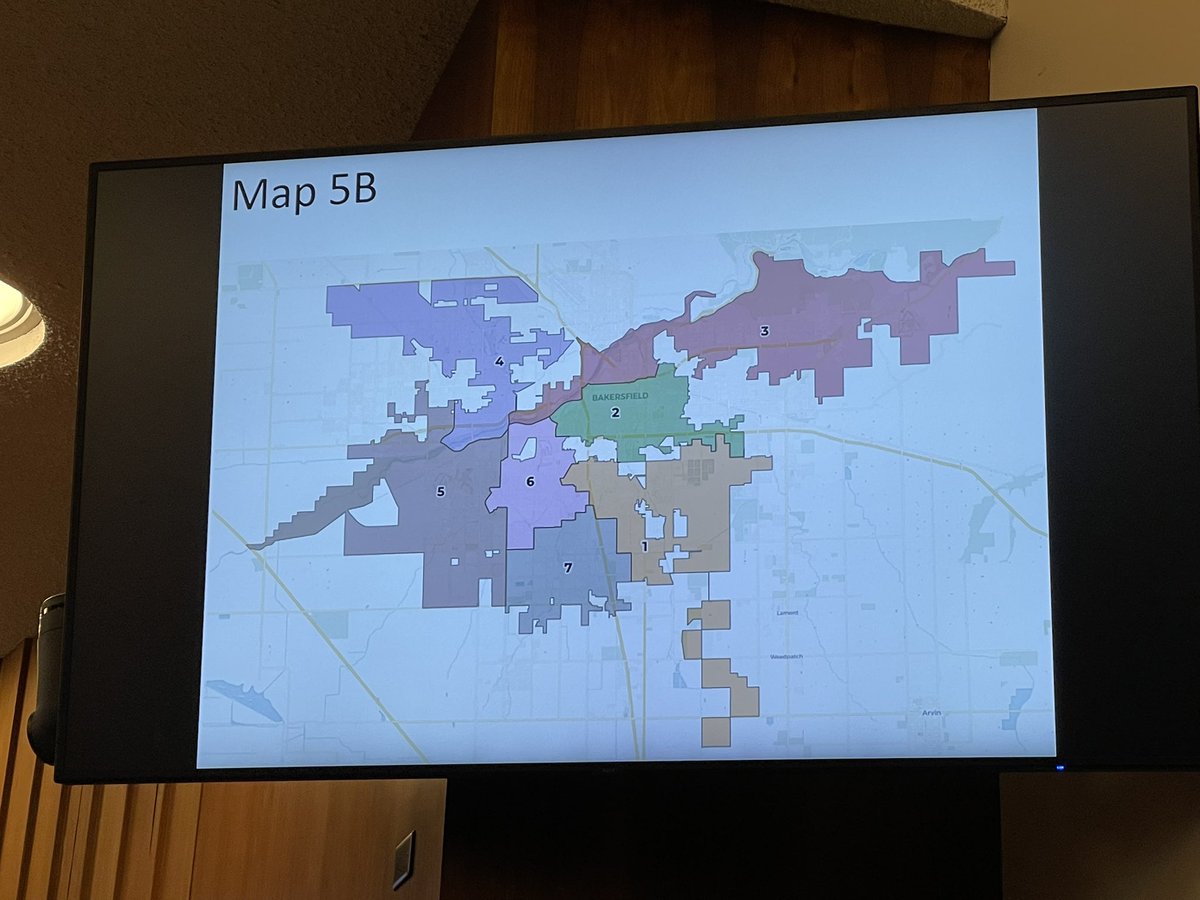 ChicanoGis's tweet image. See you all @EsriUC #MappingPower ¡Si Se Puede! Bakersfield City Council Ward 3 gerrymandered wings have been clipped. @JakaraMovement @EquitableMaps