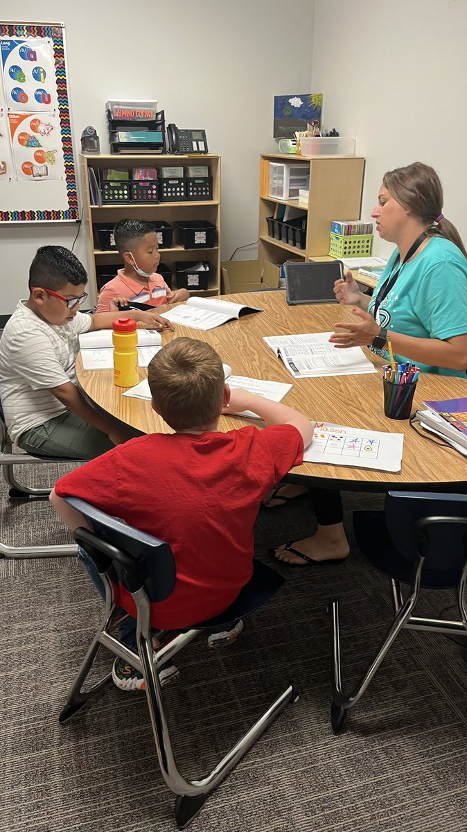 cmyers12345's tweet photo. @WestLawnGI @GIPublicSchools We are off to an “Out of this World” experience at GIPS Summer School 2022!🚀#SummerAtGIPS https://t.co/82r3Sx8KkH