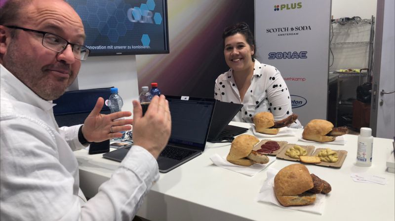 ManhAssocNews's tweet image. It is a very busy and exciting time of year for our marketing and sales pros in EMEA. 📸 #LogiMAT2022 #EuroCIS2022 #LifeAtManh