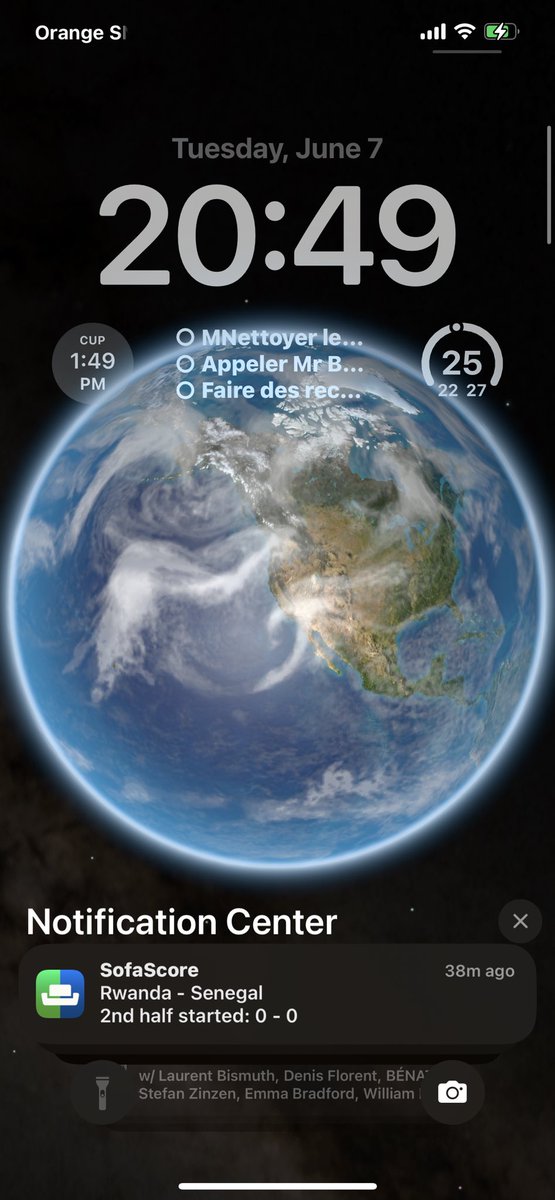 BachouBachir's tweet image. Apple iOS16 is lit 🔥 📱 

#iOS16beta1