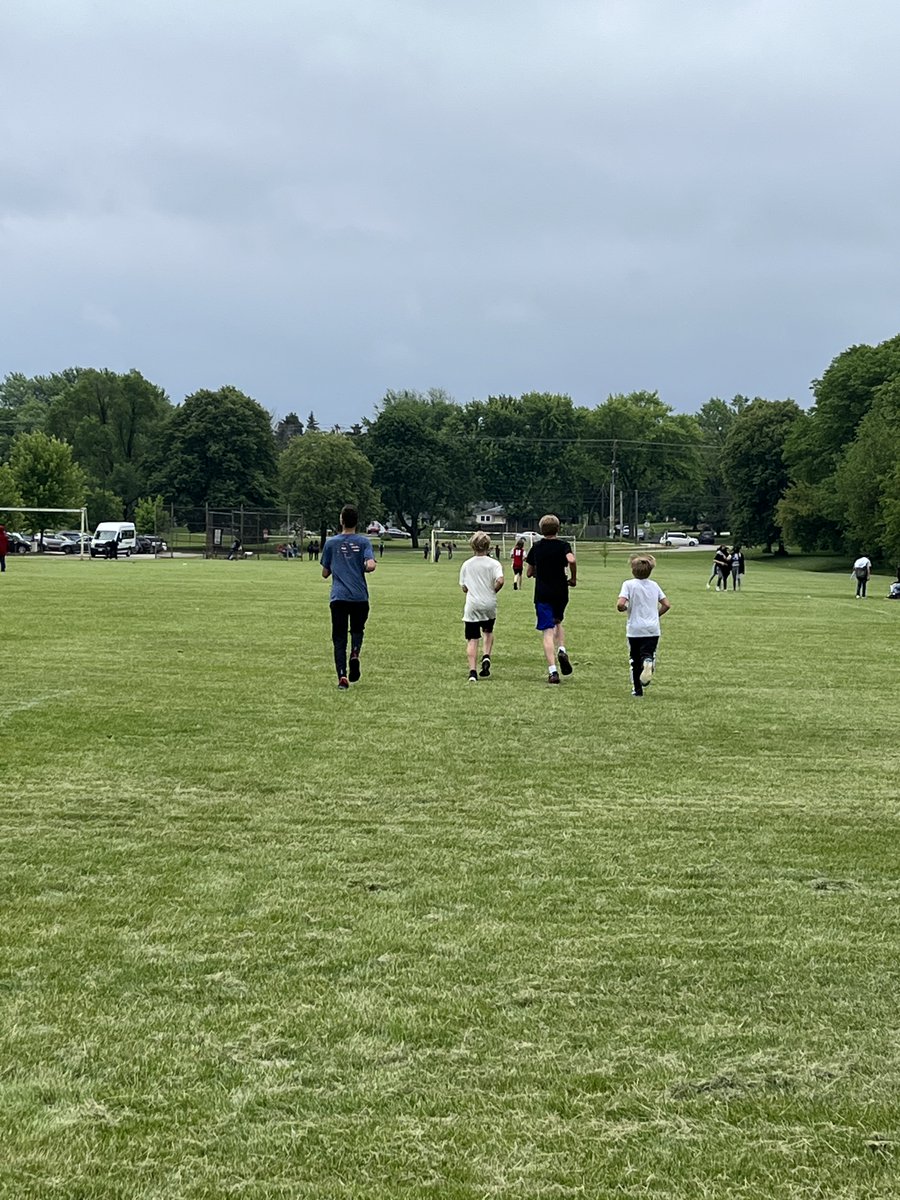 Sennett Middle tweet media