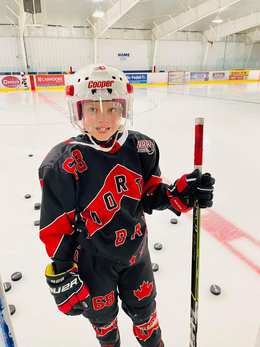 I don’t know who he is but he gets instant respect from me for the SK2000. And he changed out the side pieces just like we did in the late 80’s/early 90’s. 🔥