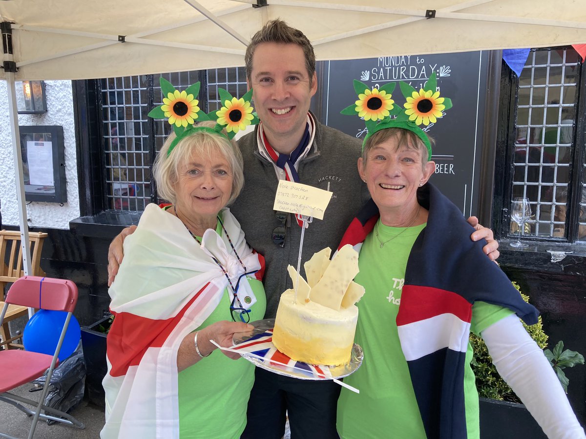 nickpiersrich's tweet photo. Great to be able to support the @Thameshospcare charity by buying &amp; sharing out the Royal Trifle inspired cake during the street party in #cookham. Baked by Nicole Strachan &amp; very tasty too (sponge with lemon icing). The photos…😊  #JubileeWeekend #PlatinumJubilee #Jubilee 🍰 https://t.co/vjFbQY8A4P